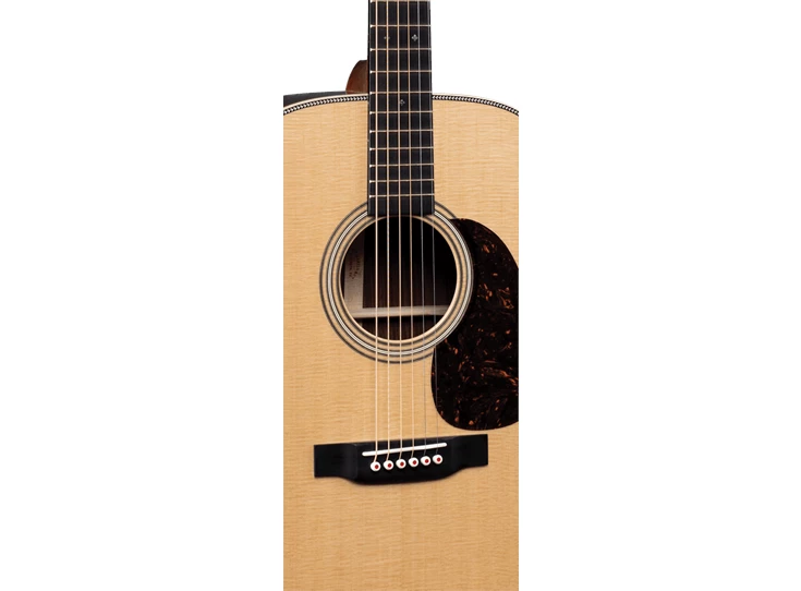 Martin D-28 Modern Deluxe