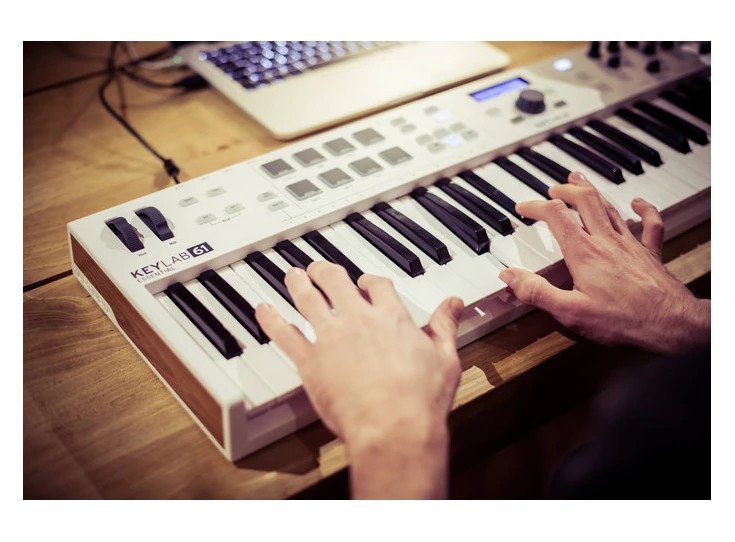 ARTURIA KeyLab Essential mk3 49 White