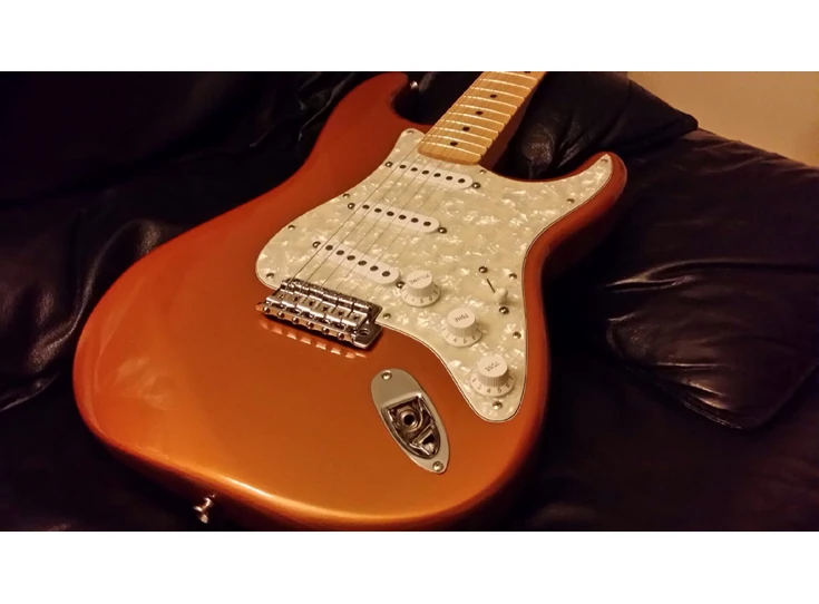 FENDER DLX Power House Strat
