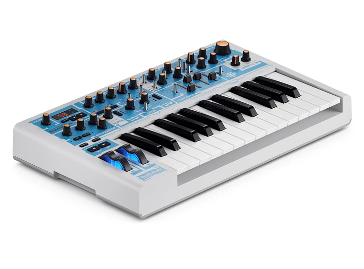 NOVATION Bass Station II Swifty Edition