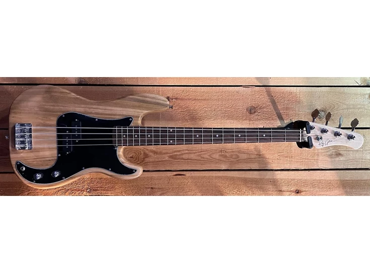 RAY GUITARS BASS NATUREL