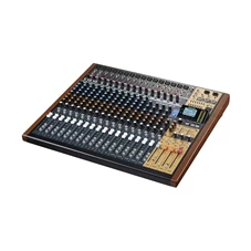 TASCAM MODEL 24