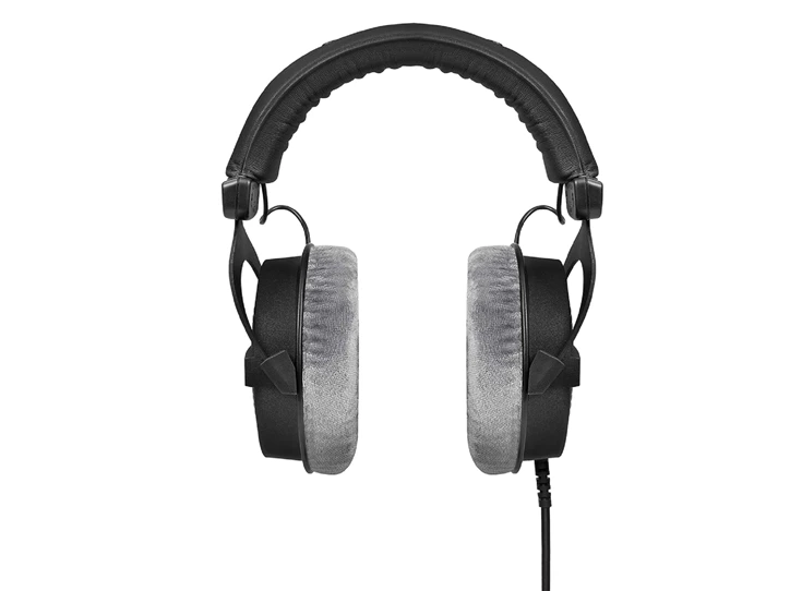 dt-990-pro-headphones-beyerdynamic-front.png