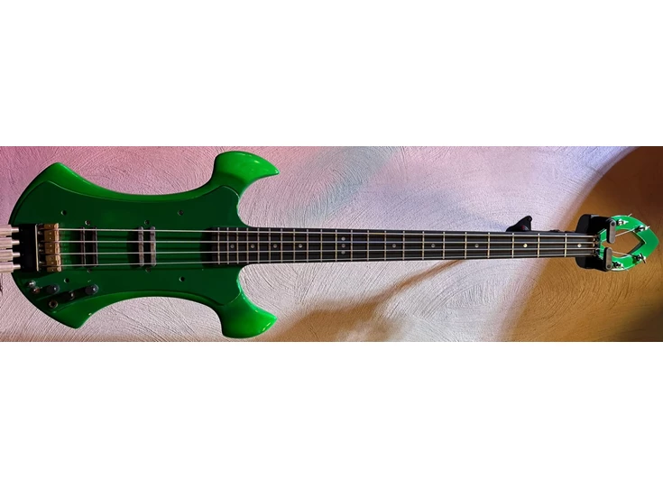 STACCATO Fretless Bass Green