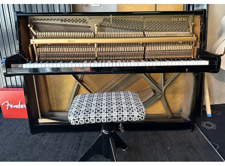 GEYER Akoestische Buffetpiano (Tweedehands)