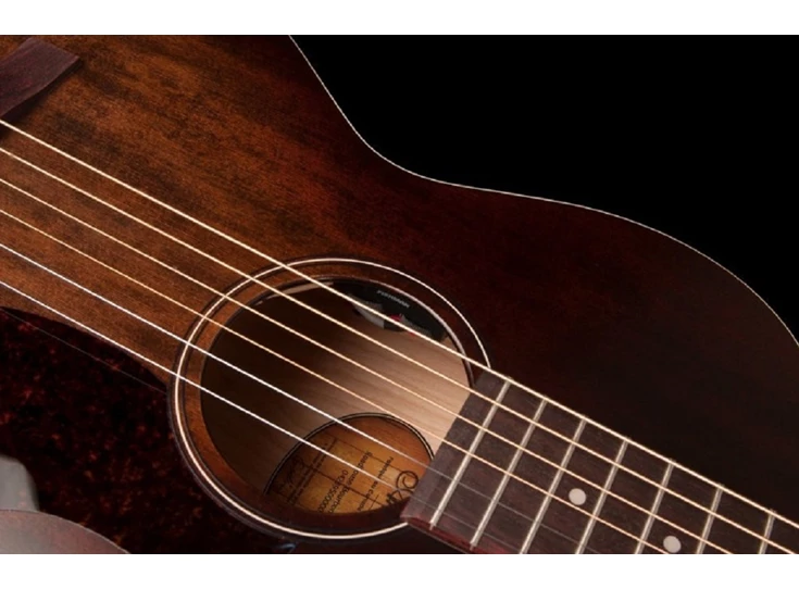 art-et-lutherie-roadhouse-bourbon-burst-a-e (3).jpg